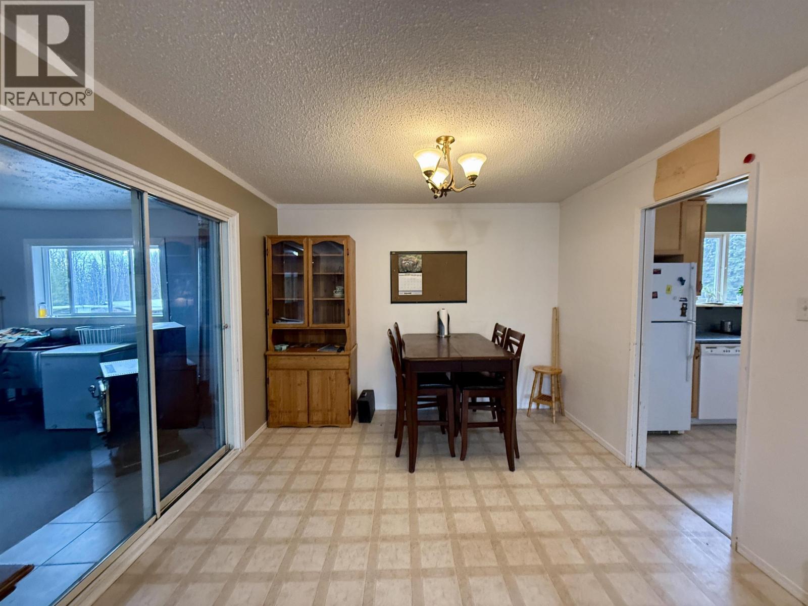 13360 Lerelyn Road, Prince George, British Columbia  V2N 5X9 - Photo 7 - R3108315