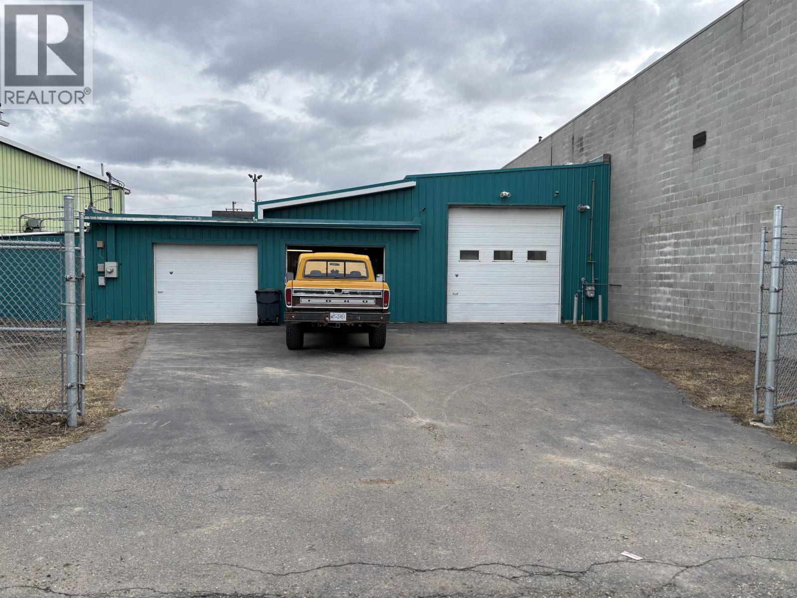 639 2nd Avenue, Prince George, British Columbia  V2L 3A1 - Photo 2 - C8077707