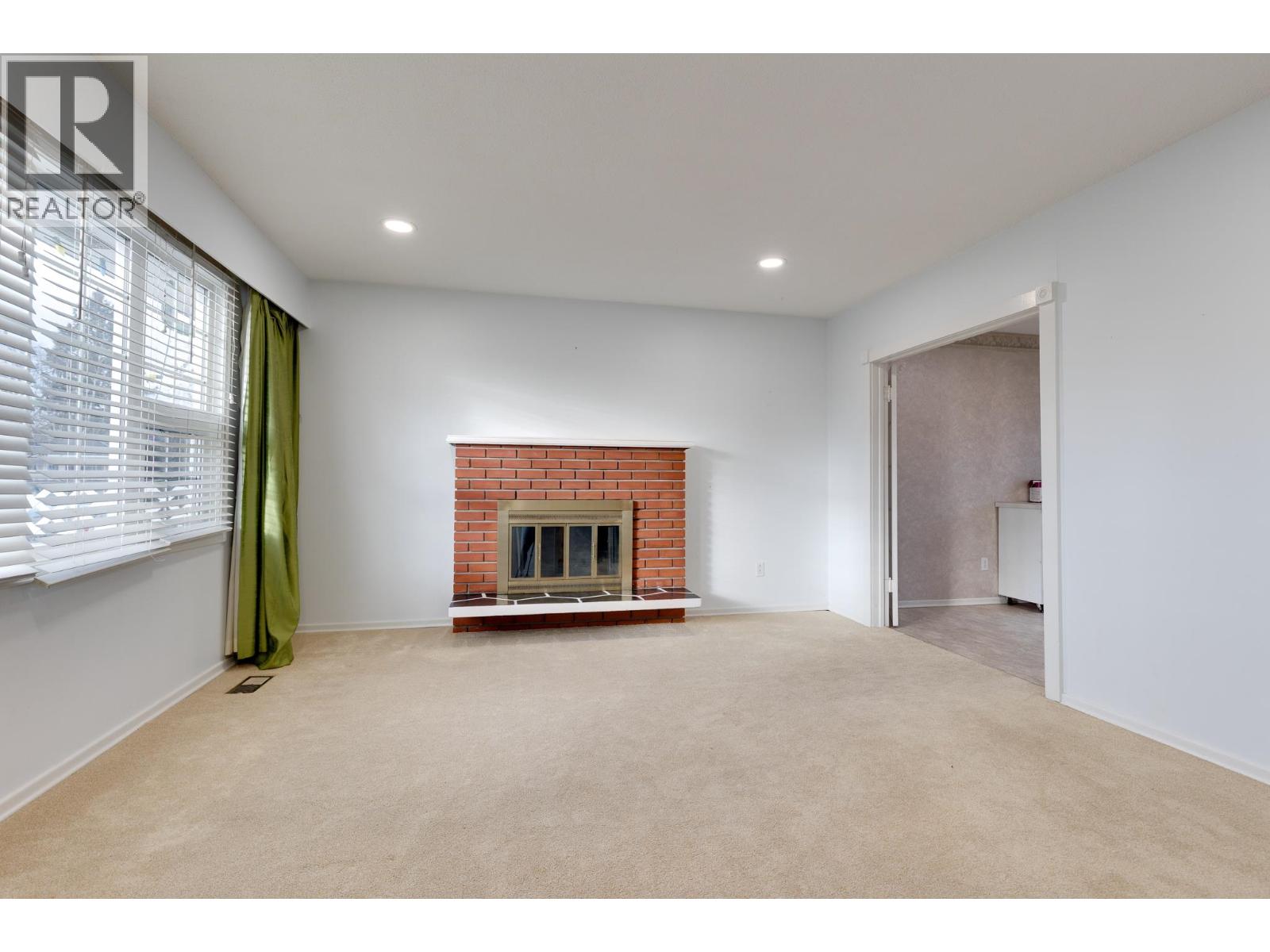 204 Watson Crescent, Prince George, British Columbia  V2L 4P3 - Photo 4 - R3109843