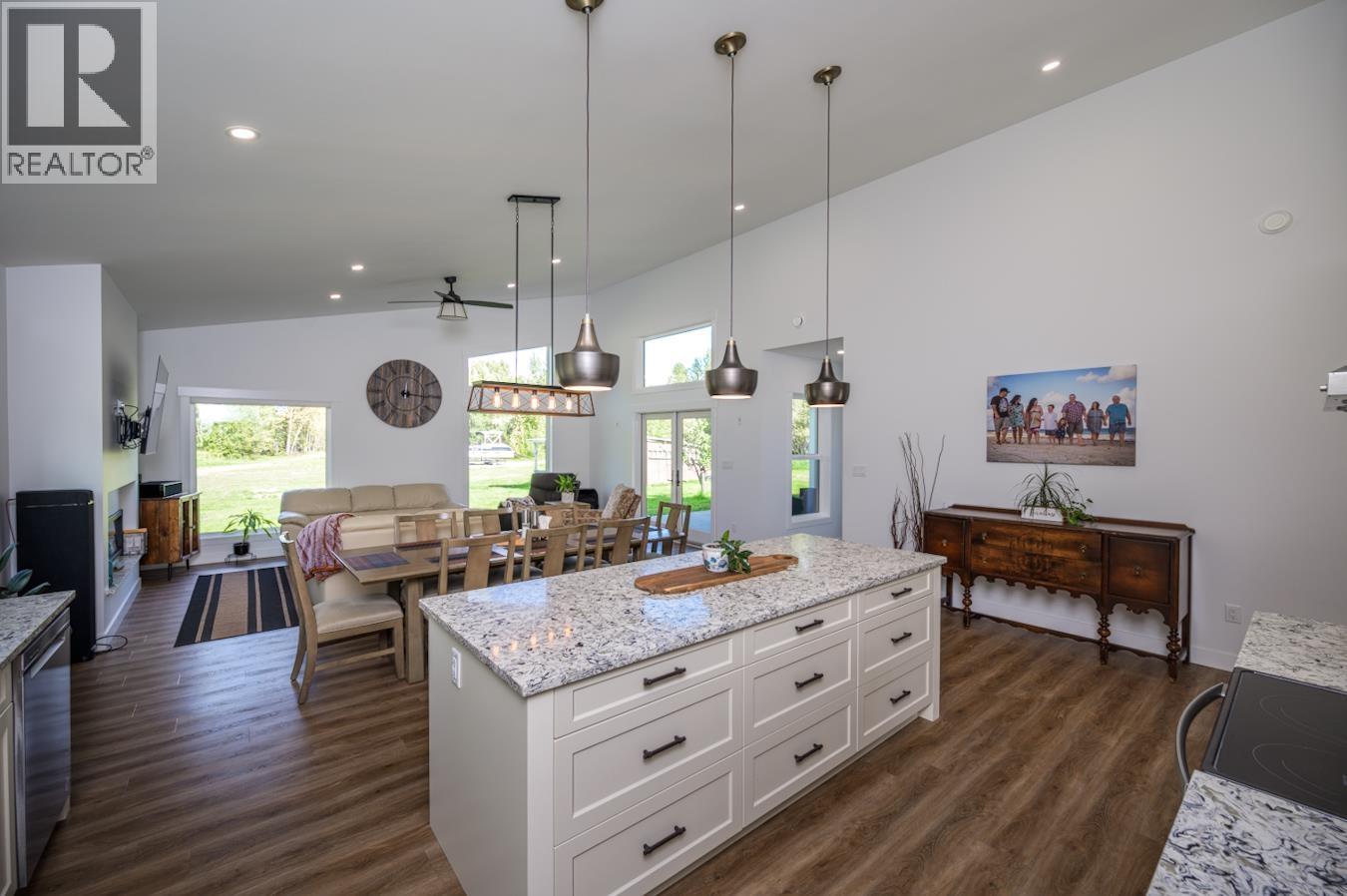 11900 Six Mile Lake Road, Prince George, British Columbia  V2N 6V4 - Photo 16 - R3112180