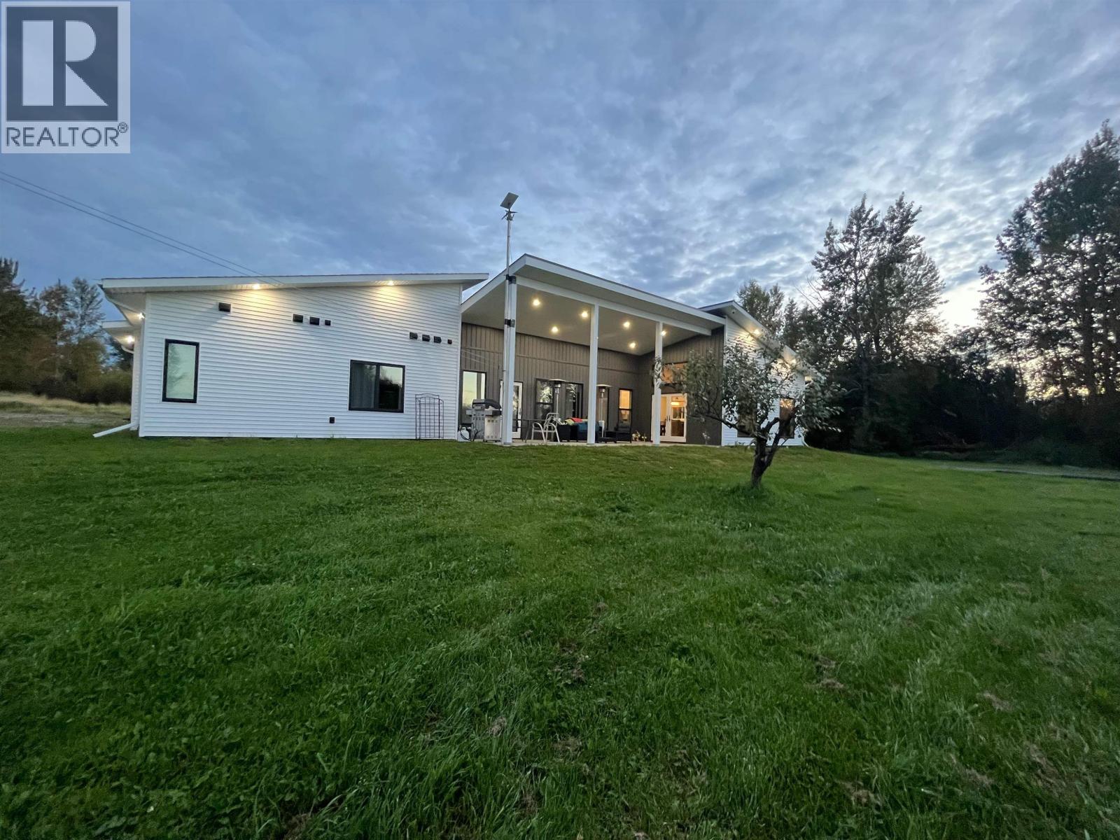 11900 Six Mile Lake Road, Prince George, British Columbia  V2N 6V4 - Photo 9 - R3112180