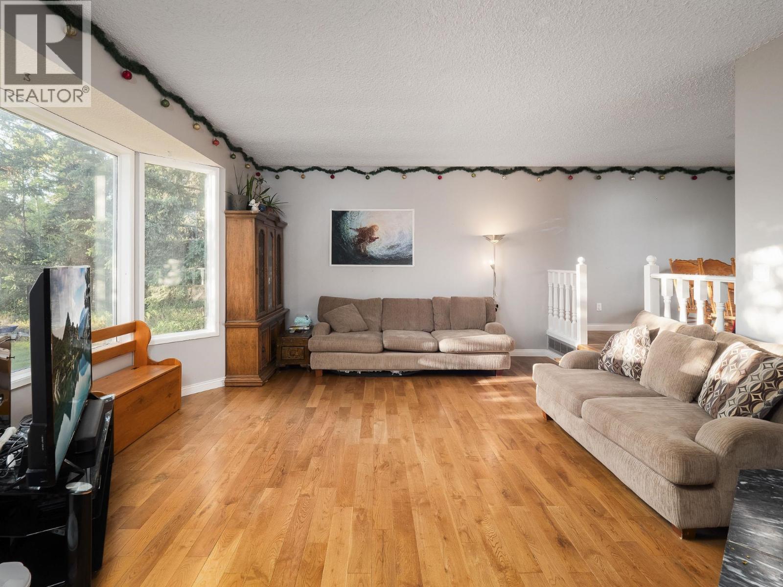 9930 Skylark Road, Prince George, British Columbia  V2N 5B6 - Photo 4 - R3112267