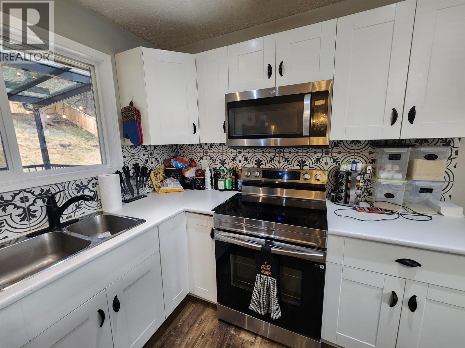 5801 Brock Drive, Prince George, British Columbia  V2N 2E3 - Photo 9 - R3112925